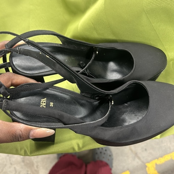 ZARA - Ankle strap heeled platform shoes - Picture 3 of 3